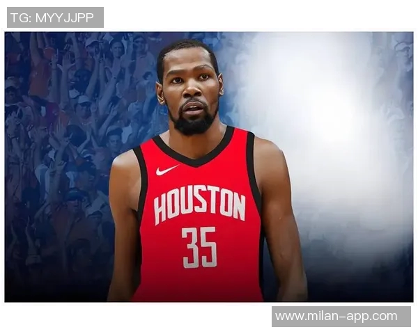 杜兰特透露侄子崇拜布克或因曾与他并肩作战