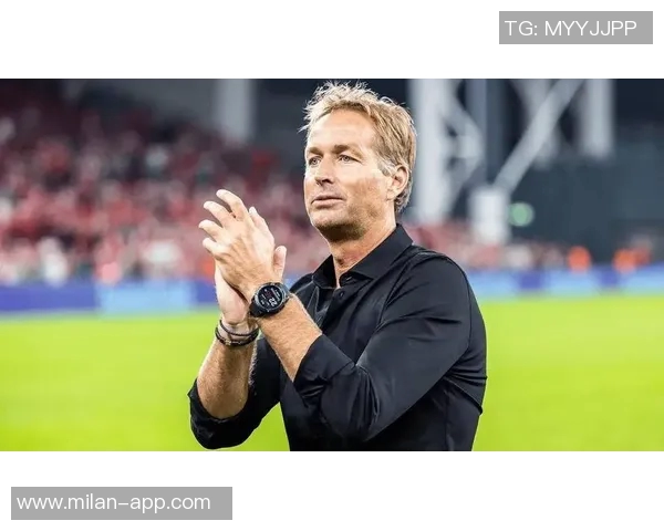 罗马诺透露尤文明年1月不引进尤尔曼德或将明夏转会 罗马诺透露尤文明年1月不引进尤尔曼德或将明夏转会