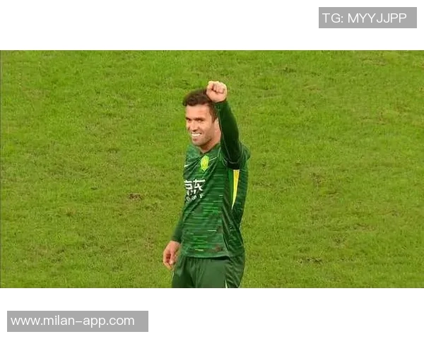 灵性瞬间国安角球战术运用塞尔吉尼奥巧妙一蹭成功破门