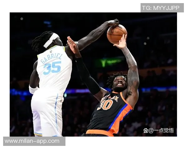 克莱上半场火力全开下半场哑火表现起伏不定贡献5篮板1助攻1抢断