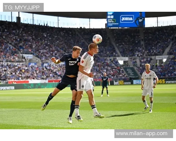 法兰克福正式签约21岁霍芬海姆边锋埃奇古亚布合同有效至2031年6月